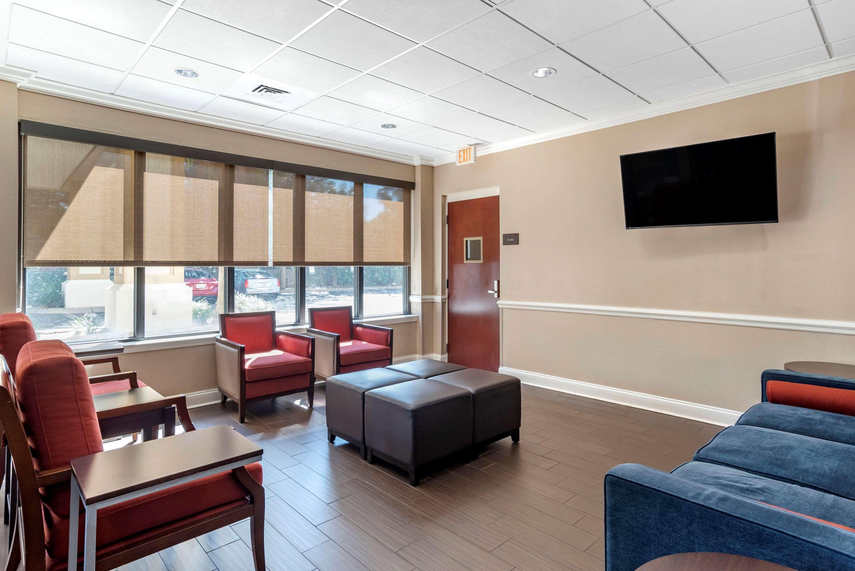 פורט וולטון ביץ' Comfort Inn & Suites מראה חיצוני תמונה
